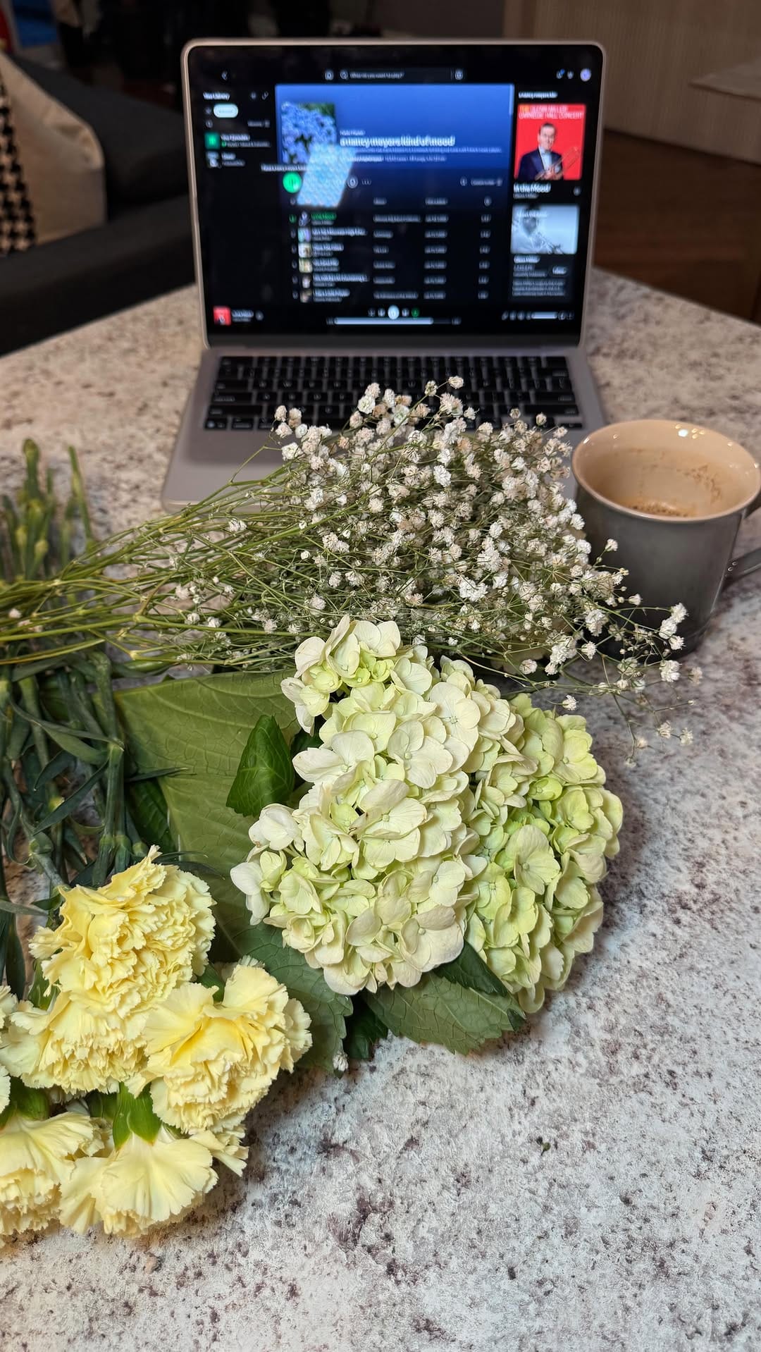 Post 10 by Lindsay | The People’s Influencer on Instagram (video)