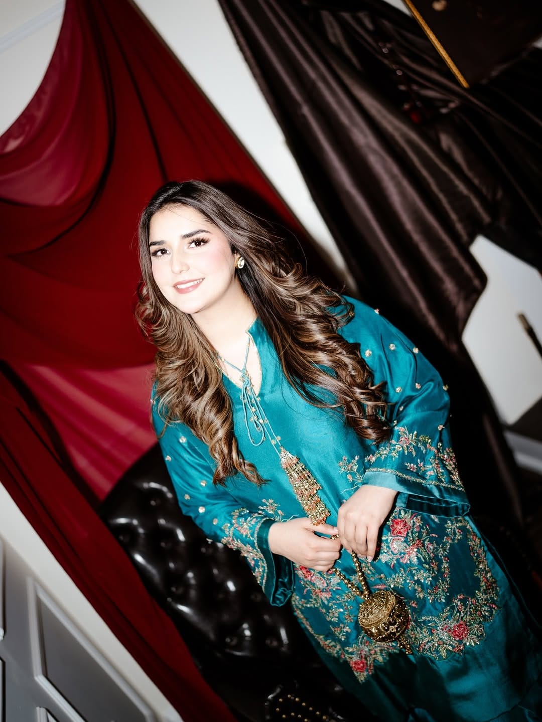 Post 5 by Alveena Ali Wattoo on Instagram (carousel)