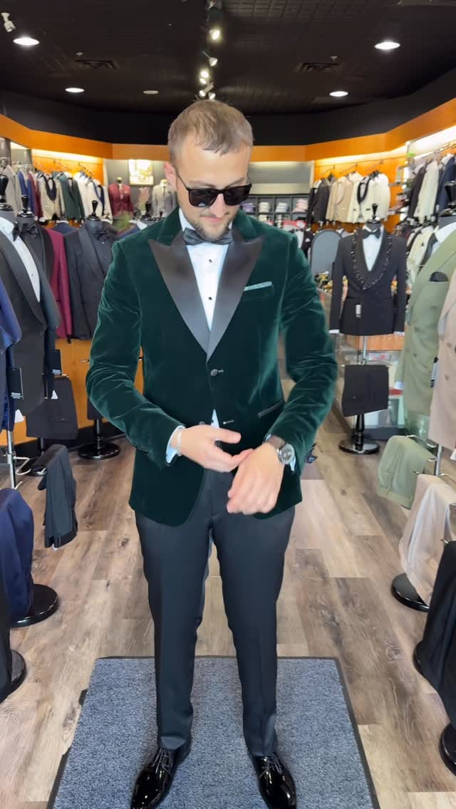 Post 6 by Stevenfashions on Instagram (video)