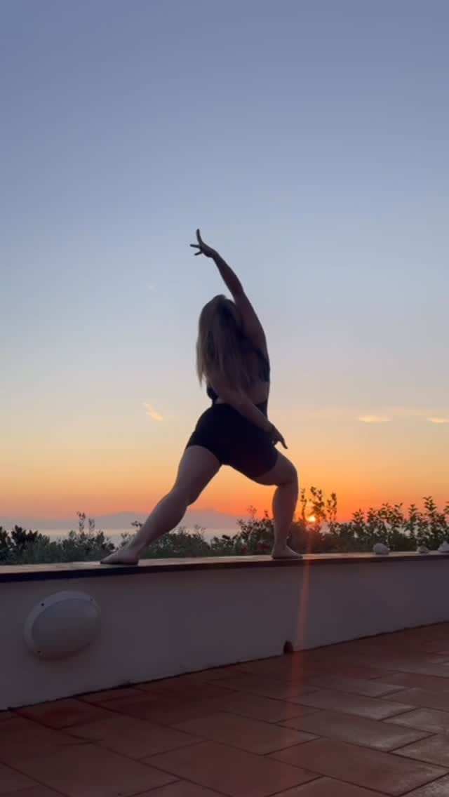 Post 4 by Allie Athanasio on Instagram (video)