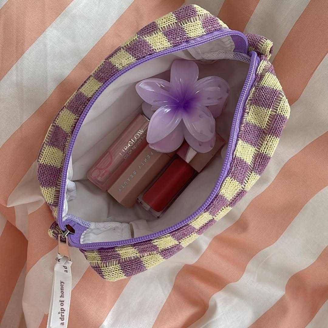 Post 5 by a drip of honey on Instagram (image)