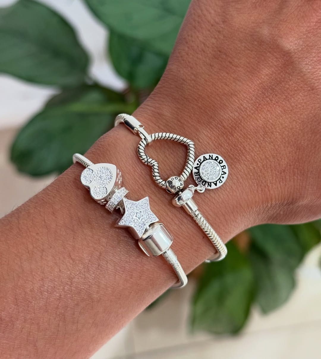 Post 1 by 𝙰𝚌𝚌𝚎𝚜𝚘𝚛𝚒𝚘𝚜 | Joyas & Bags on Instagram (carousel)