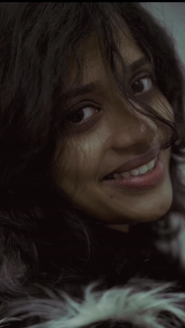 Post 2 by Nivi on Instagram (video)