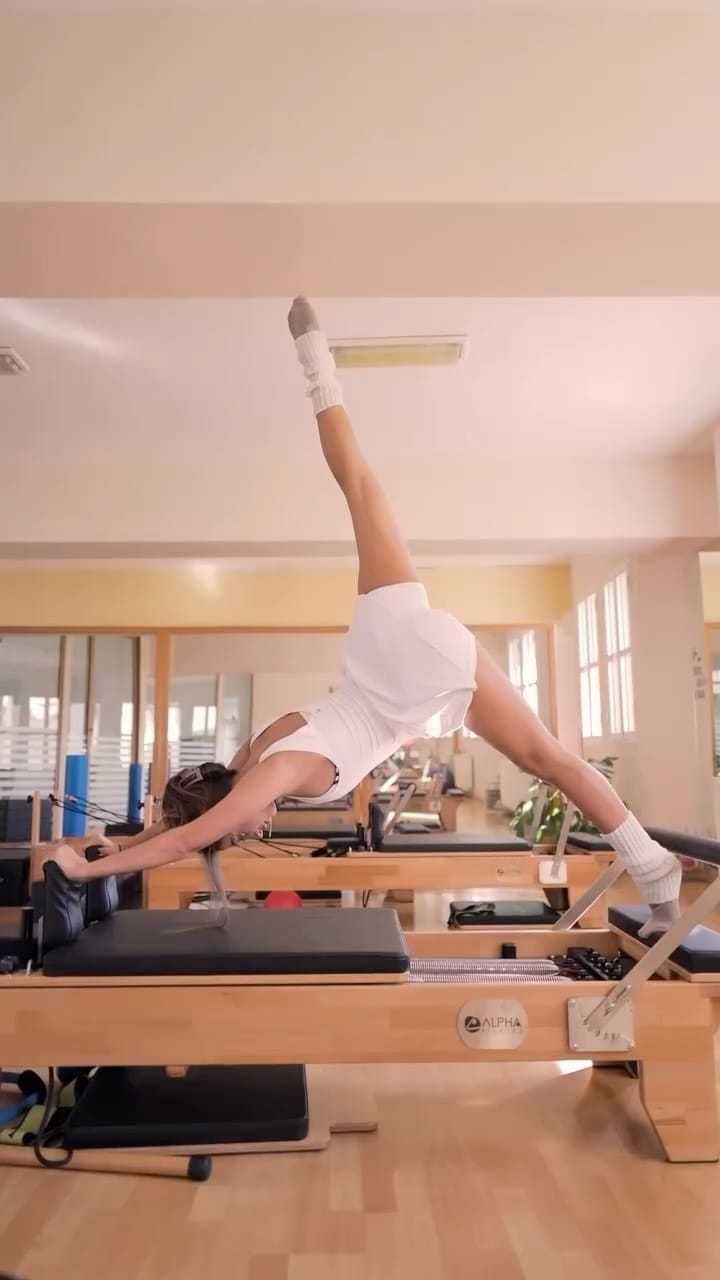 Post 8 by ℕ𝕚𝕔𝕠𝕝𝕖 𝕕𝕣𝕠𝕦𝕤𝕚𝕠𝕥𝕠𝕦 ✞ on Instagram (video)