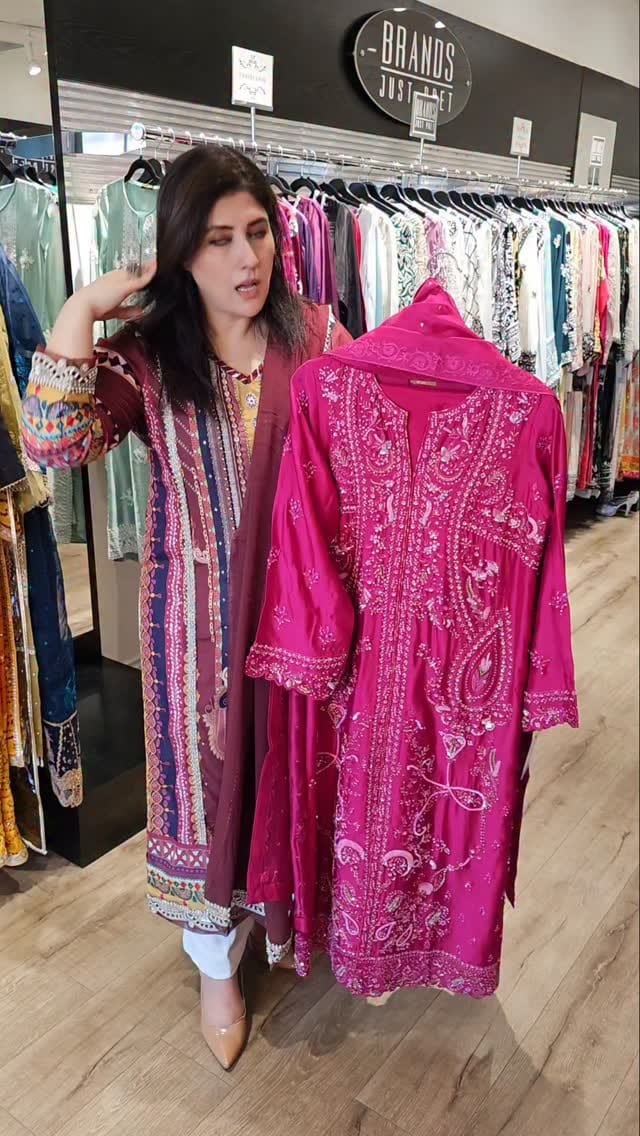 Post 7 by Lubna Ali on Instagram (video)