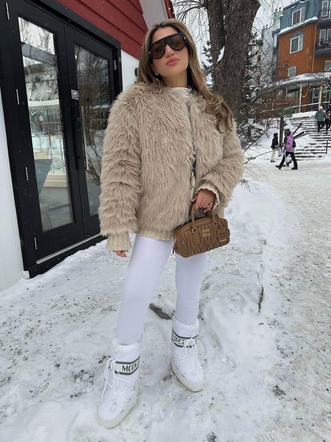 Post 1 by STYLIST| Tania abu Zeid (stylemetania) on Instagram (carousel)