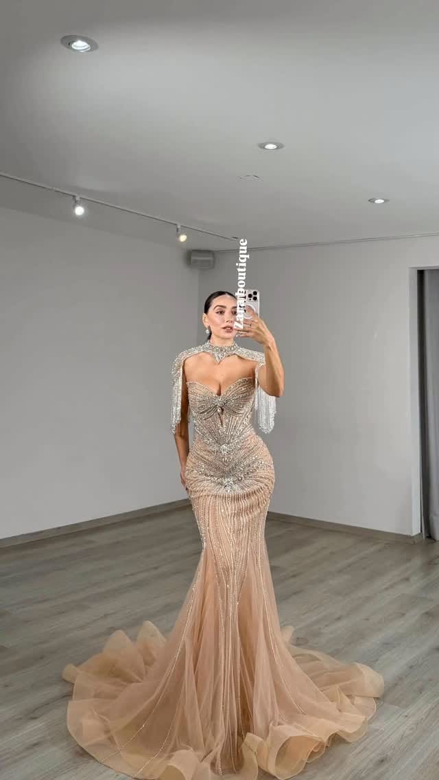 Post 8 by Zara Boutique on Instagram (video)
