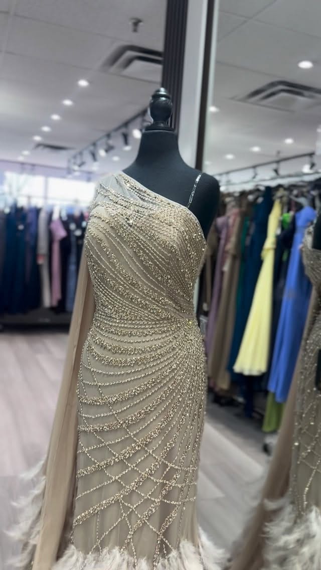Post 6 by Zara Boutique on Instagram (video)