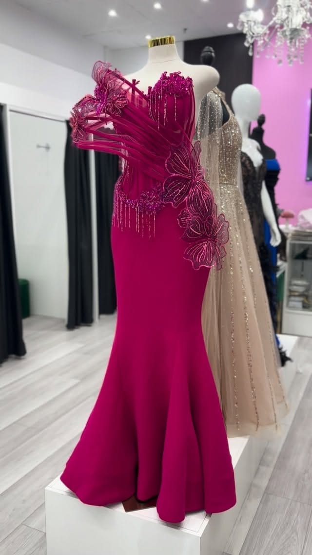 Post 10 by Zara Boutique on Instagram (video)