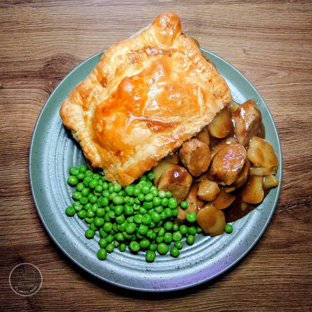 Post 9 by 3 square meals on Instagram (image)