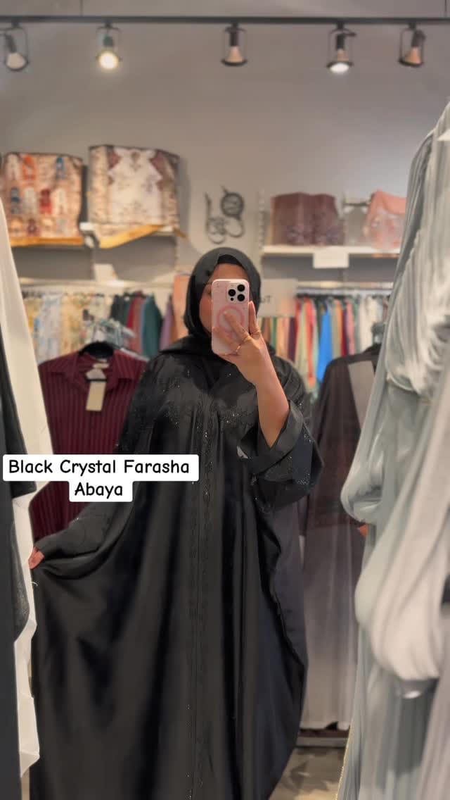 Post 3 by Trendy Nisa | Modest Wear on Instagram (video)