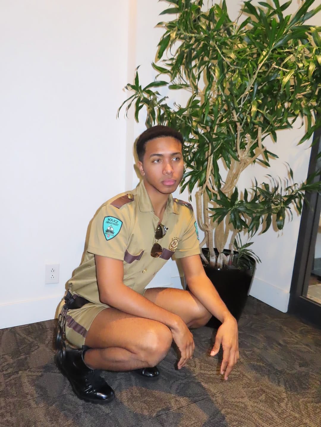 Post 9 by Ramses Rios | model/influencer on Instagram (carousel)