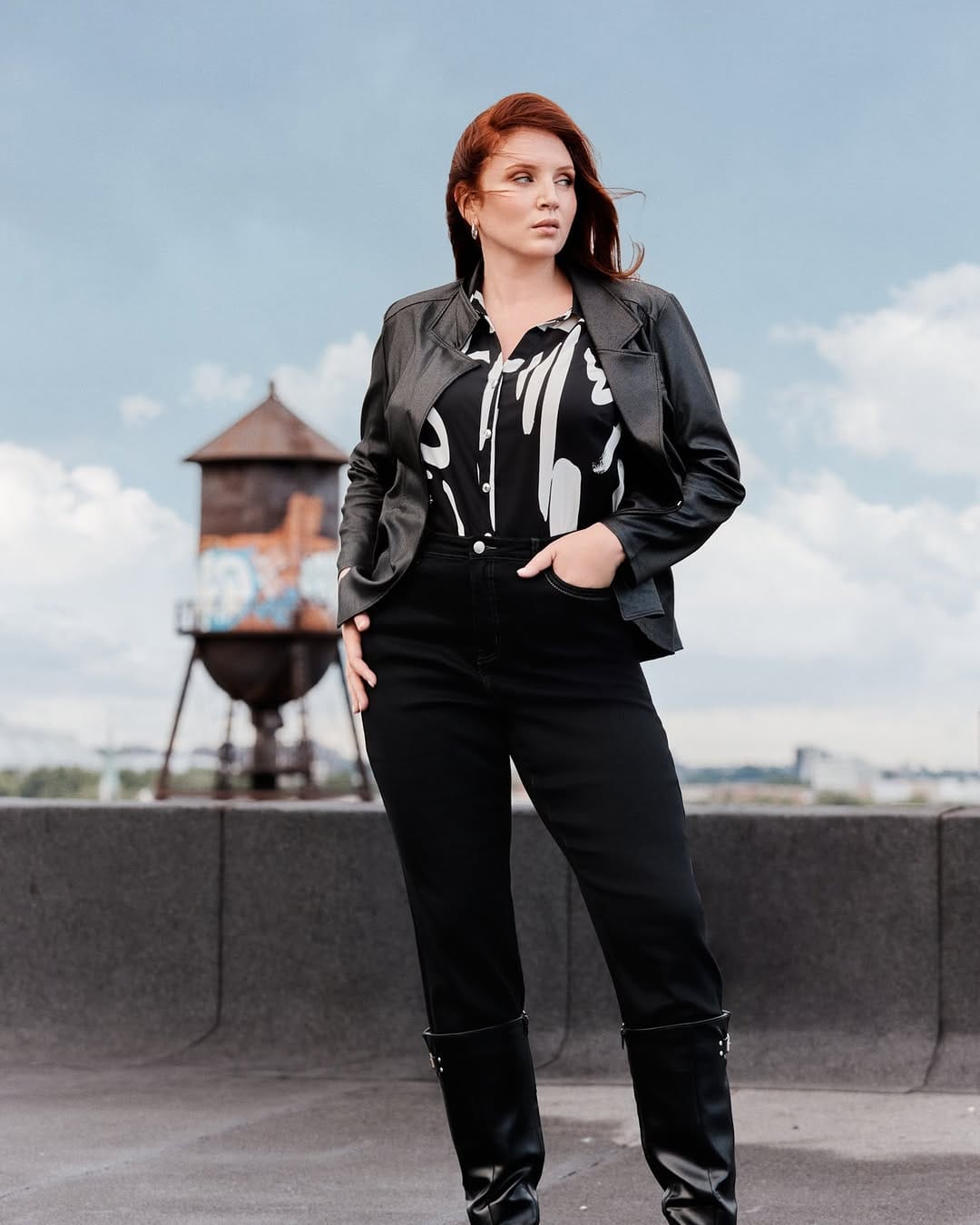 Post 6 by Claire France : mode taille plus on Instagram (image)