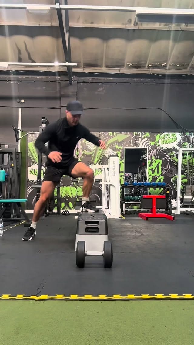Post 6 by Oli Cassidy on Instagram (video)
