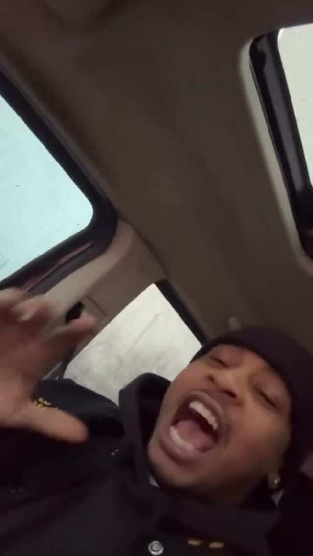 Post 4 by Holla Back Hoe ✌🏾😘 on Instagram (video)