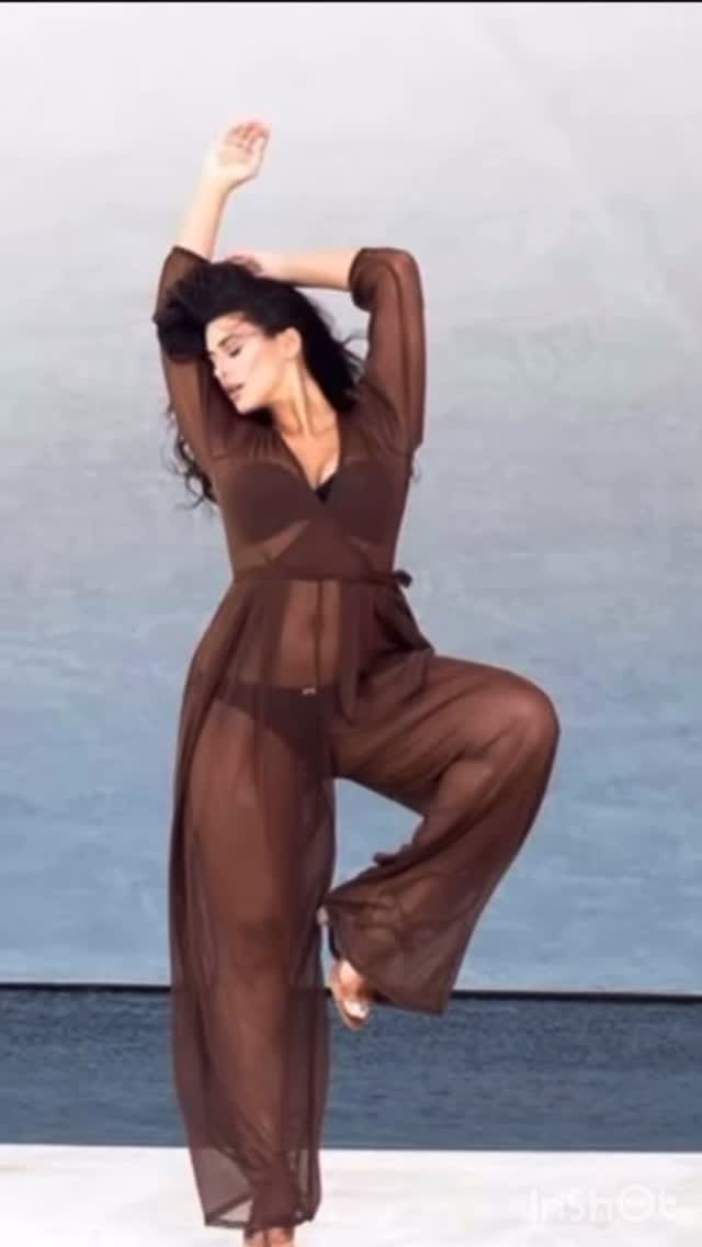 Post 4 by Michelle Vidal on Instagram (video)
