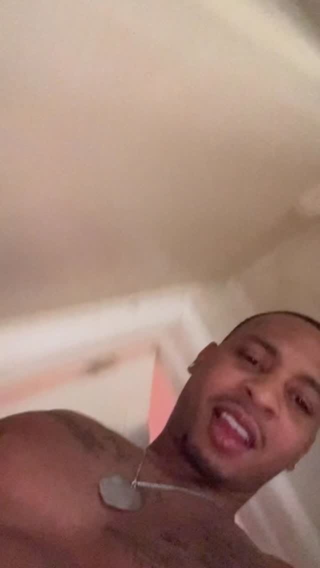 Post 9 by Holla Back Hoe ✌🏾😘 on Instagram (video)