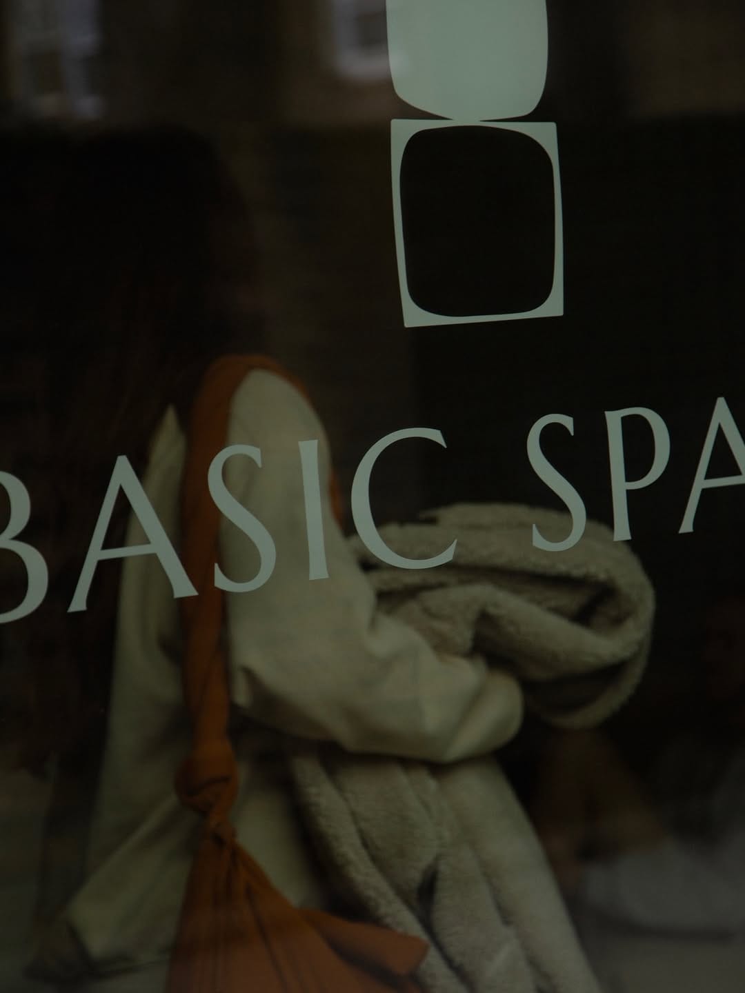 Post 2 by Basic_____Space on Instagram (image)