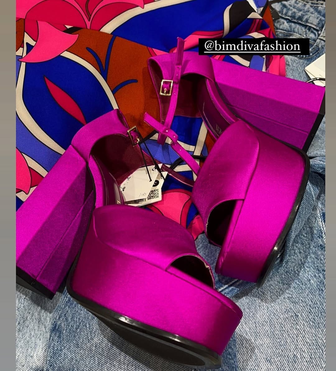 Post 8 by Women fashion and clothing on Instagram (image)