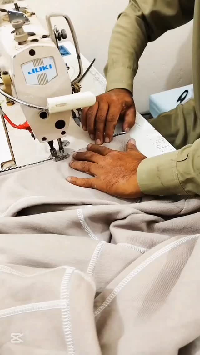 Post 6 by S.M.I.sportswaers🇵🇰 on Instagram (video)
