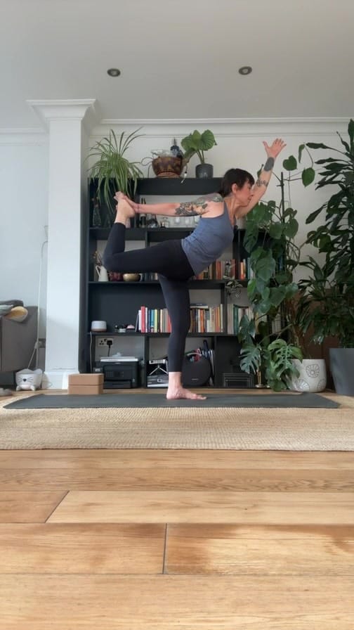 Post 7 by Sinem Er on Instagram (video)