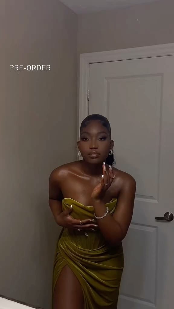Post 2 by DIJALYFASHION on Instagram (video)