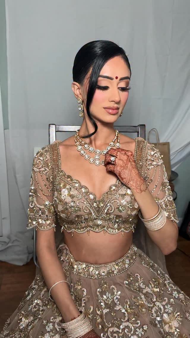 Post 10 by Meena Bazaar Canada on Instagram (video)