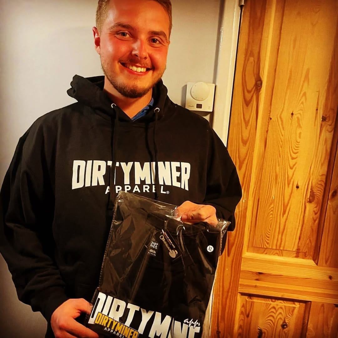 Post 8 by 🌲⛏ 𝘿𝙞𝙧𝙩𝙮 𝙈𝙞𝙣𝙚𝙧® 𝘼𝙥𝙥𝙖𝙧𝙚𝙡 ⛏🌲 on Instagram (image)