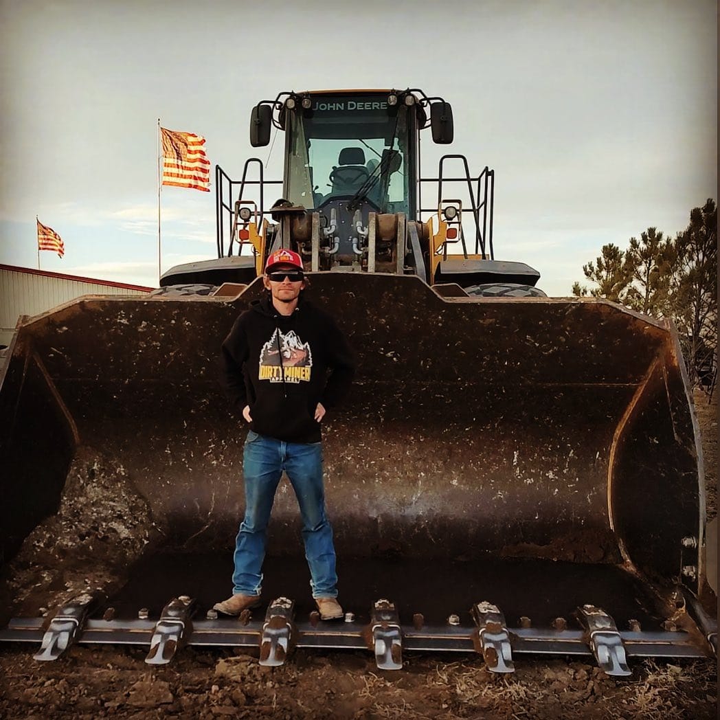 Post 10 by 🌲⛏ 𝘿𝙞𝙧𝙩𝙮 𝙈𝙞𝙣𝙚𝙧® 𝘼𝙥𝙥𝙖𝙧𝙚𝙡 ⛏🌲 on Instagram (image)