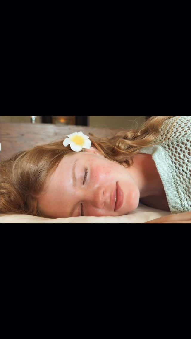 Post 2 by Reysh Alena 🌍 Model / Actress on Instagram (video)
