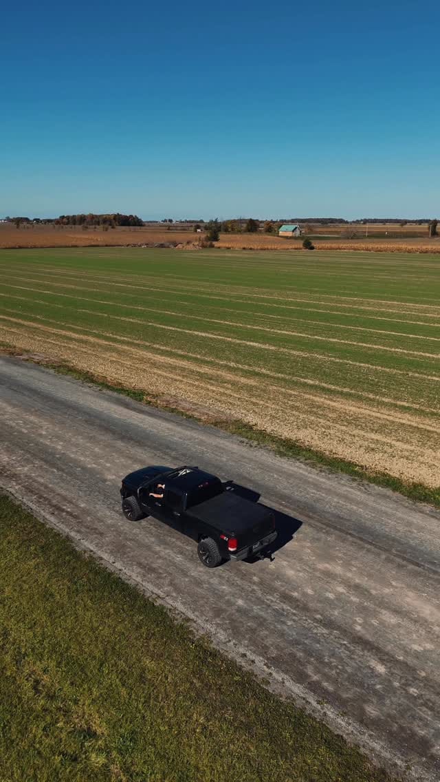 Post 3 by L E T I C I A   P E R E Z on Instagram (video)
