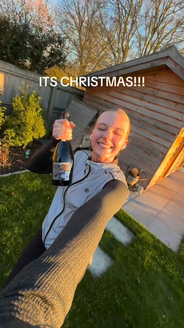 Post 6 by NICOLE- WORKOUTS|MOTIVATION on Instagram (video)
