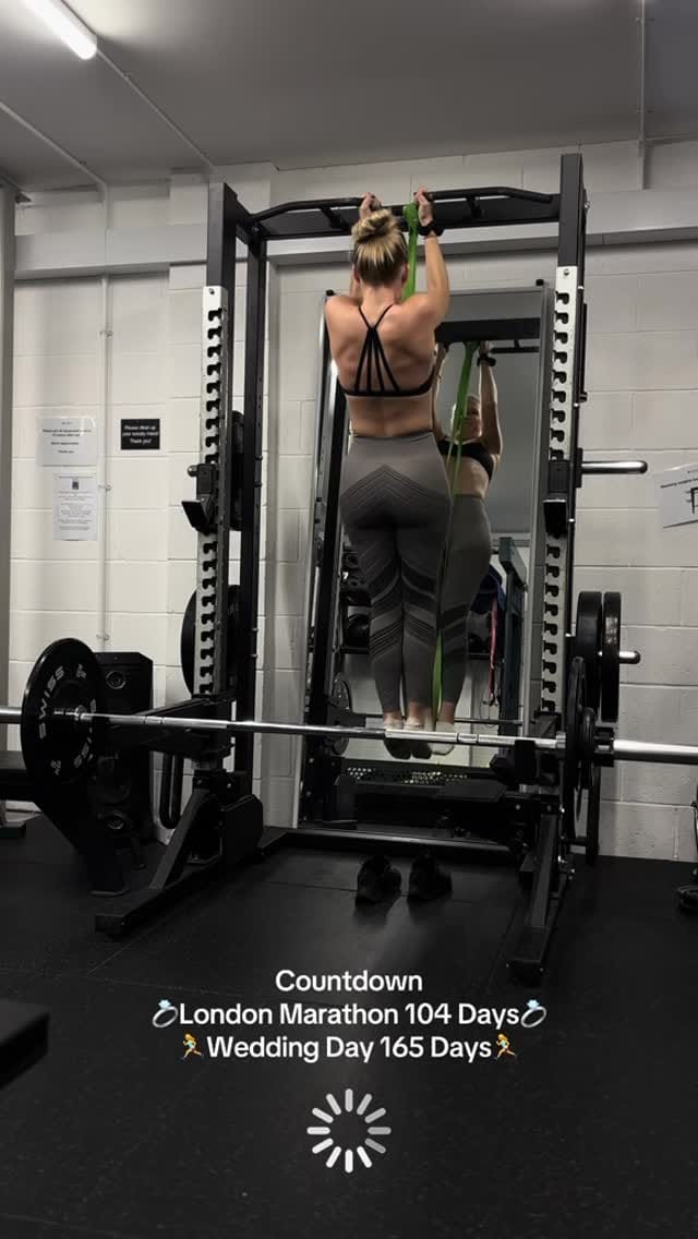 Post 1 by NICOLE- WORKOUTS|MOTIVATION on Instagram (video)