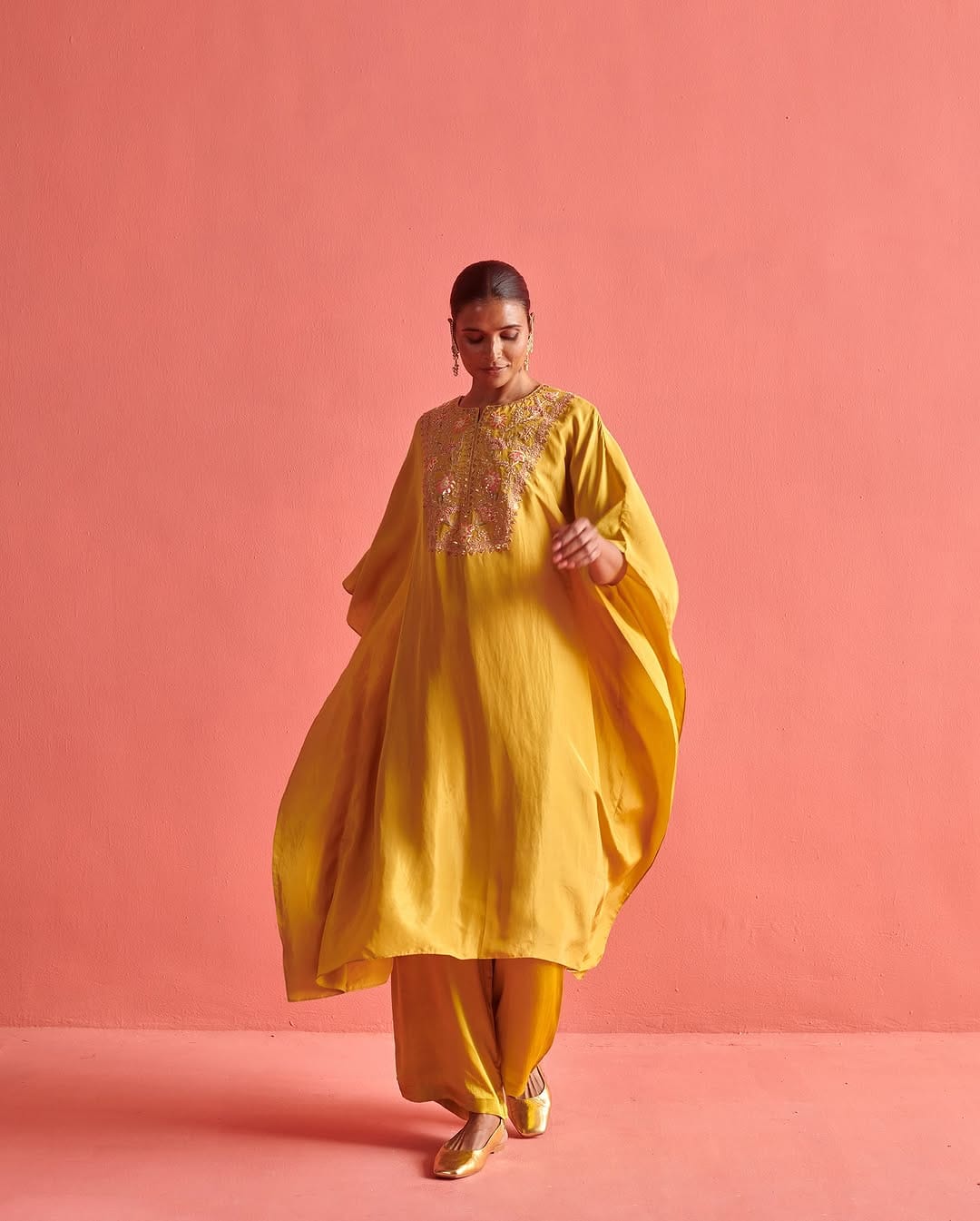 Post 6 by Aarti Sethia Official on Instagram (image)