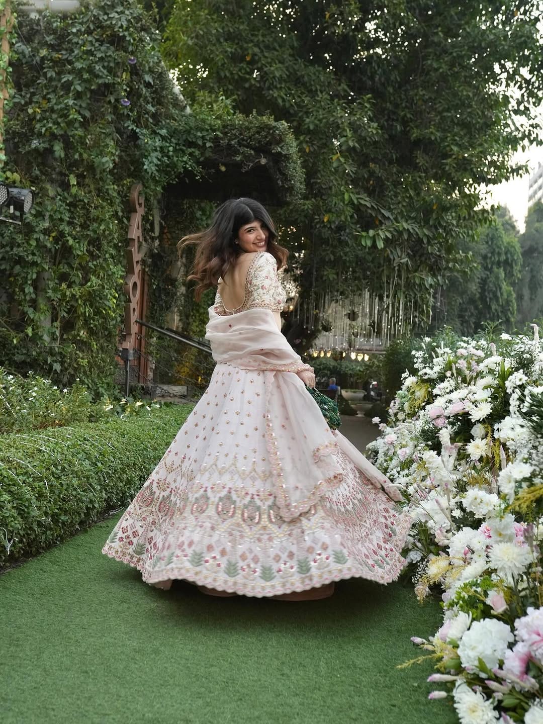 Post 1 by Aarti Sethia Official on Instagram (carousel)