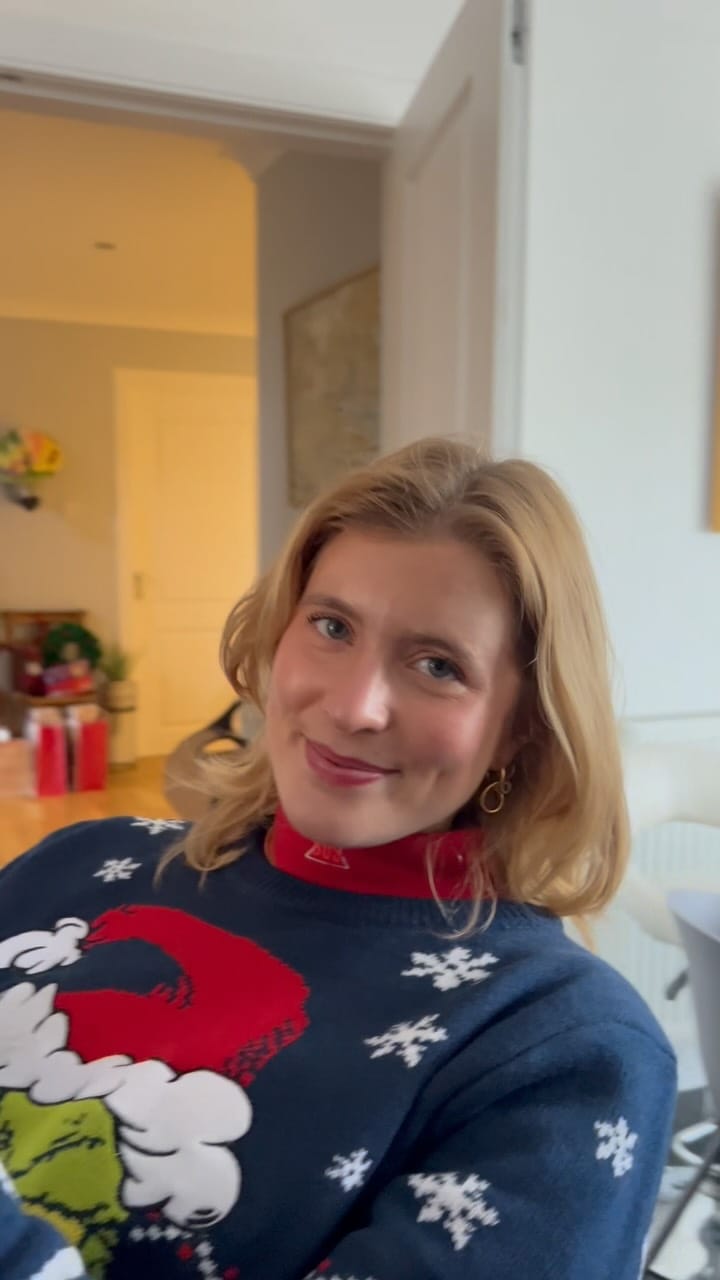 Post 10 by Melanie Kaye on Instagram (video)