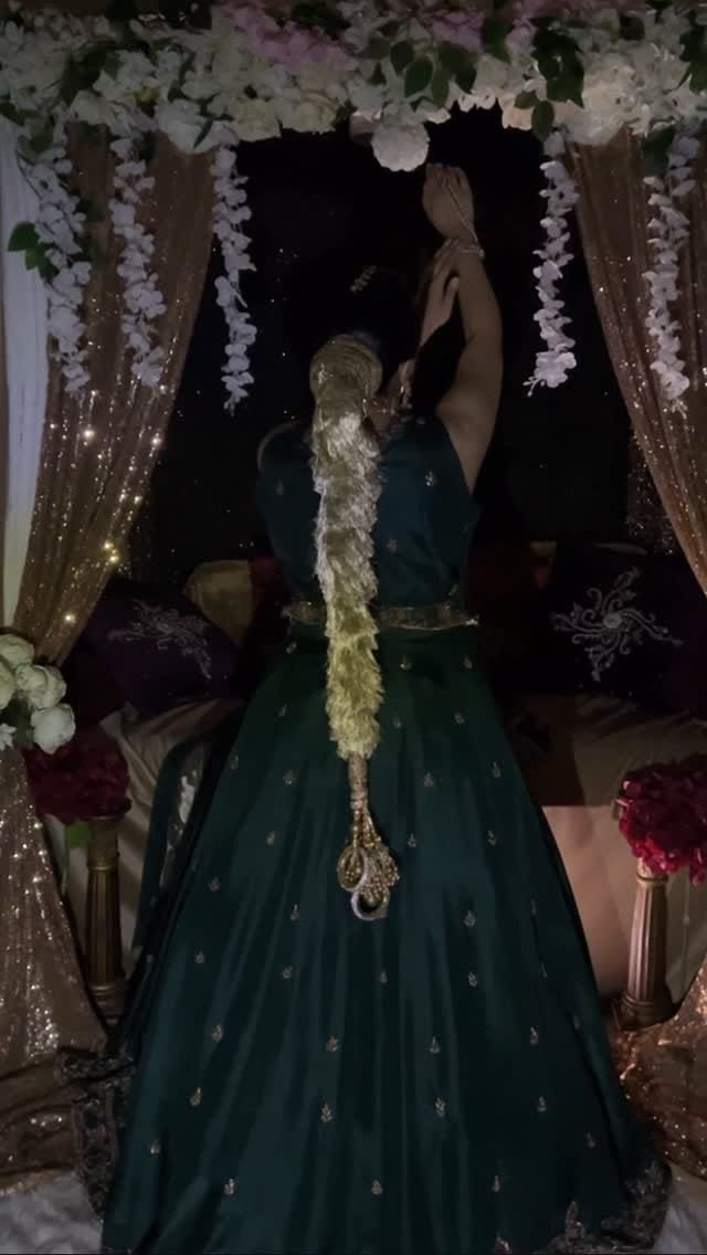 Post 4 by Dhaagay on Instagram (video)