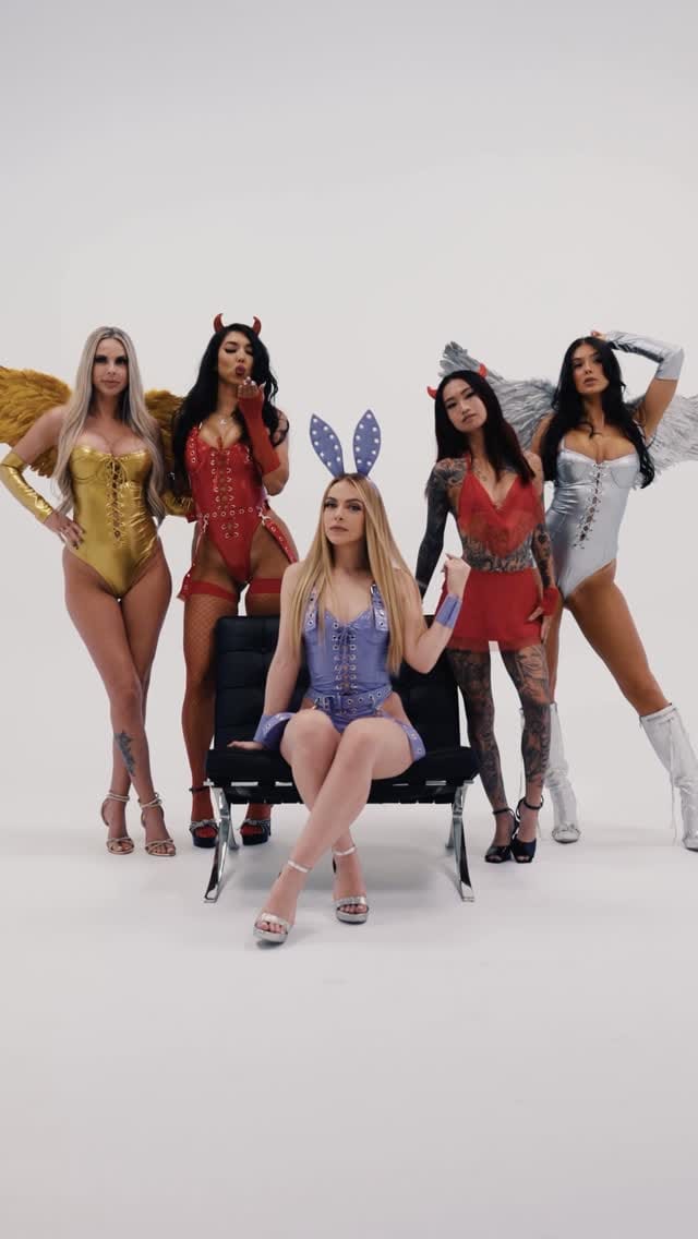 Post 3 by Shell 💖 on Instagram (video)