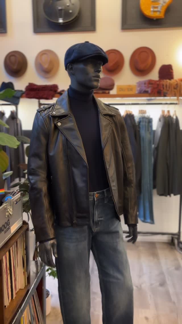 Post 2 by BIA BORO MENS on Instagram (video)