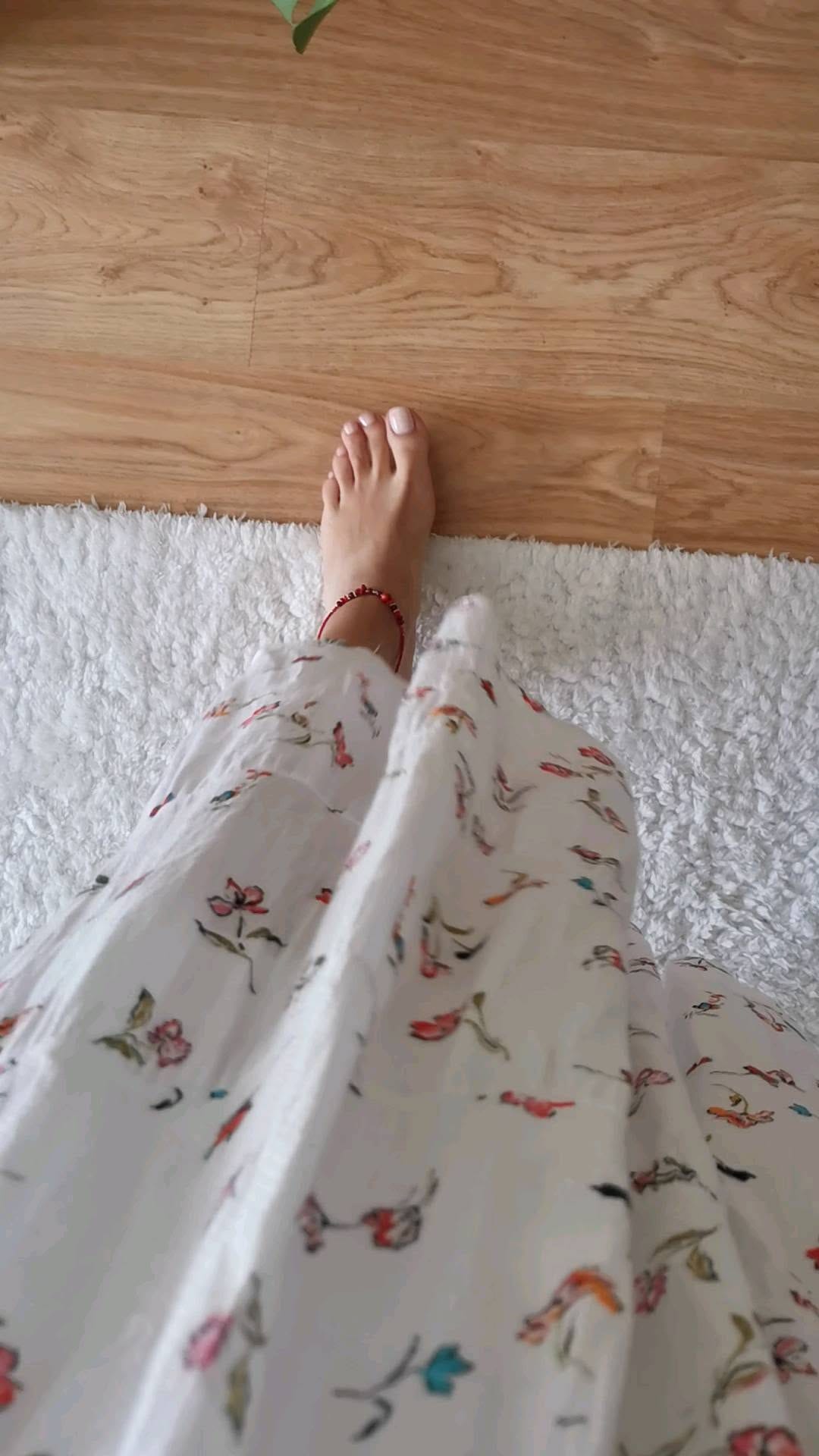 Post 4 by Gamze Sert on Instagram (video)