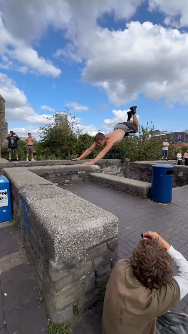 Post 9 by @luke.phat on Instagram (video)