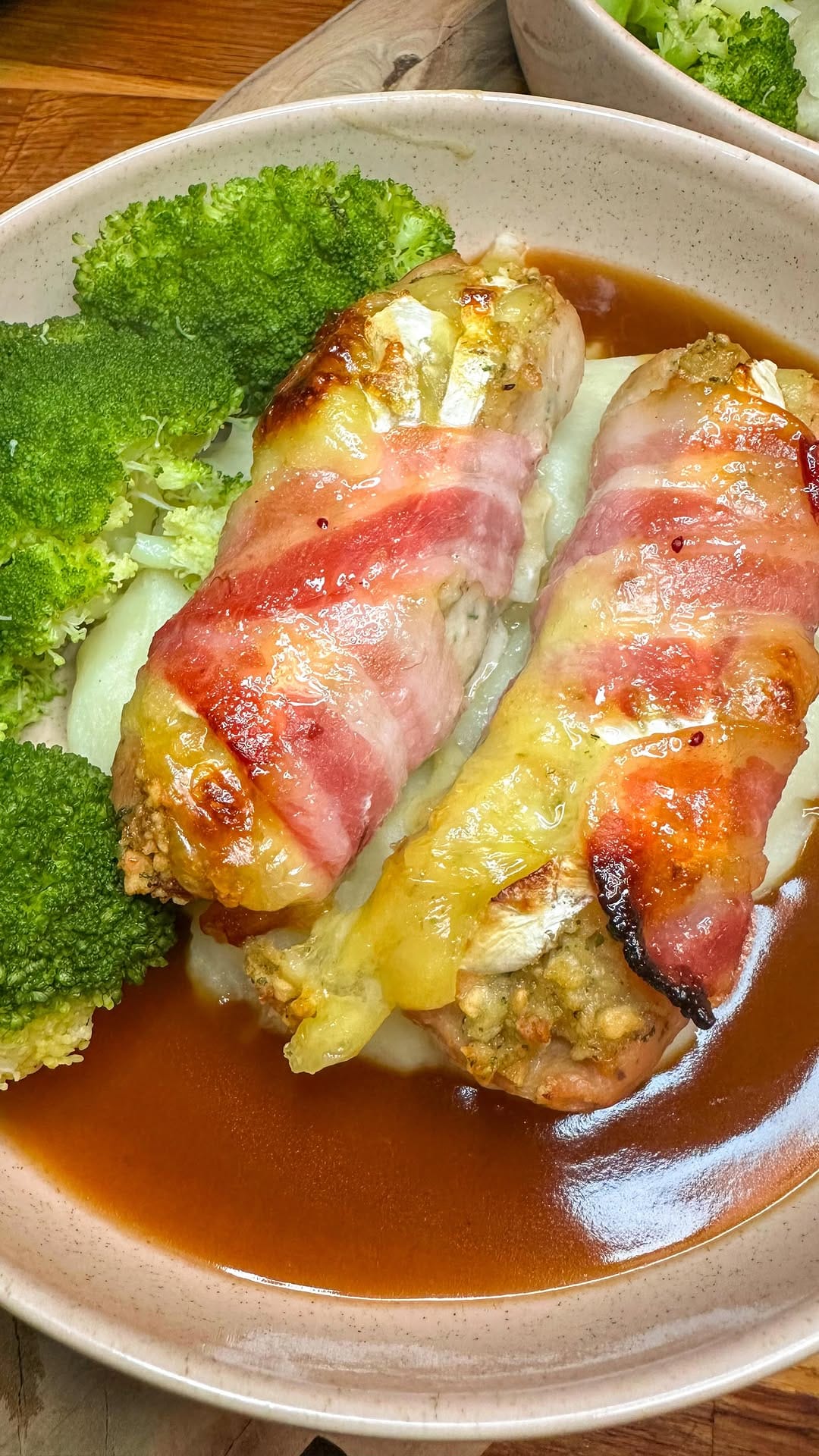 Post 3 by Kate - Easy, quick and delicious recipes on Instagram (video)