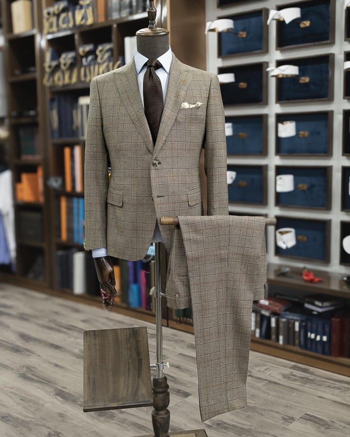 Post 4 by The London Bespoke Club on Instagram (carousel)