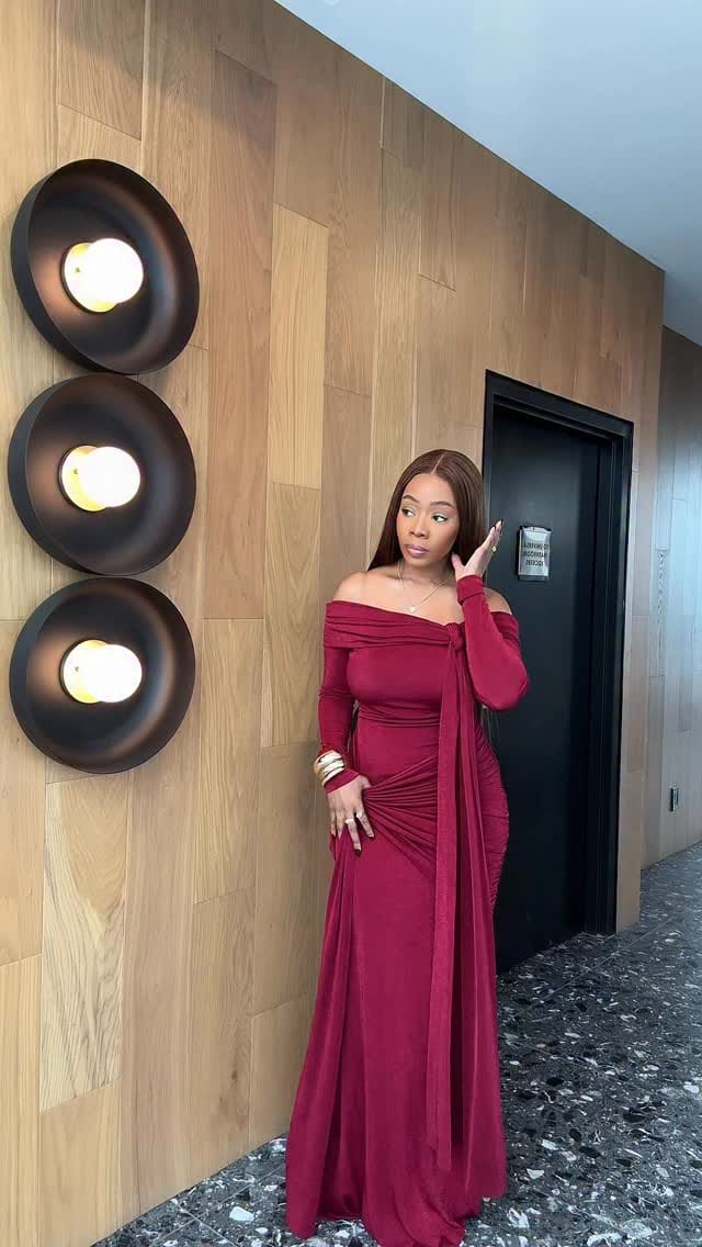 Post 4 by KATHY | FASHION STYLIST • STYLE INSPO on Instagram (video)