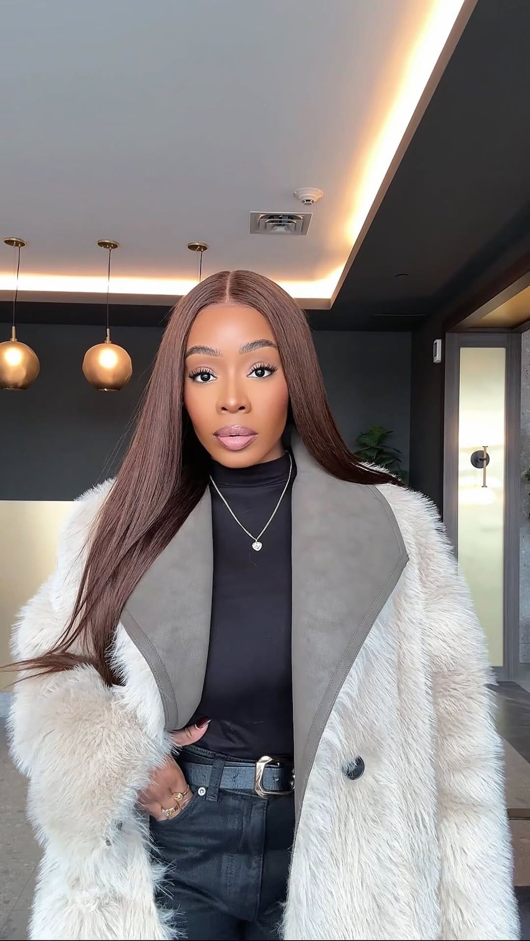 Post 2 by KATHY | FASHION STYLIST • STYLE INSPO on Instagram (video)