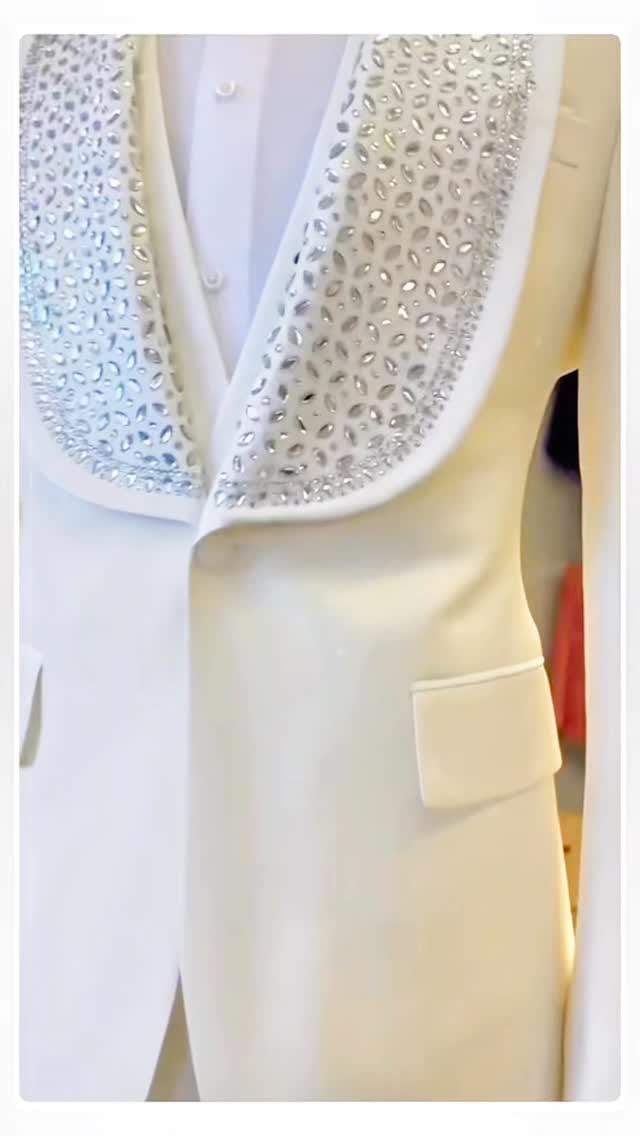 Post 1 by Olumuyiwa Fasoranti on Instagram (video)