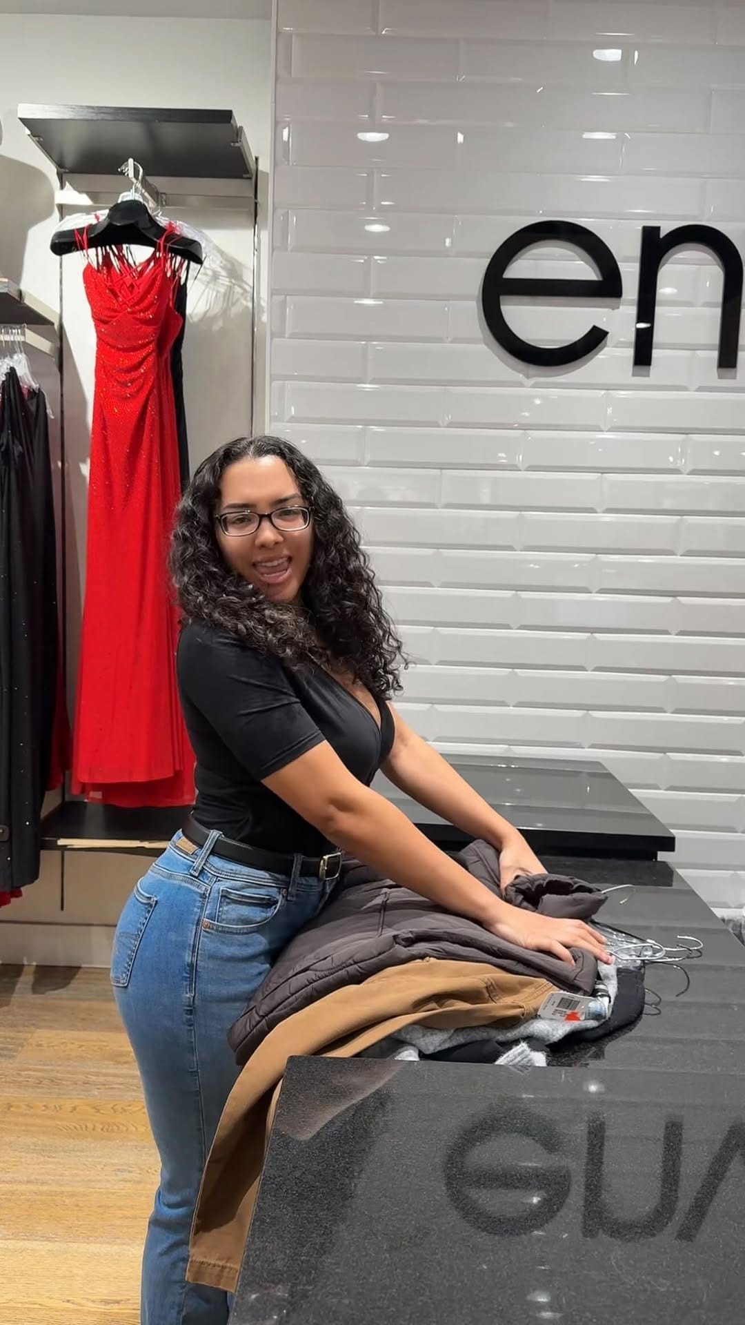 Post 10 by envy + grace clothing on Instagram (video)