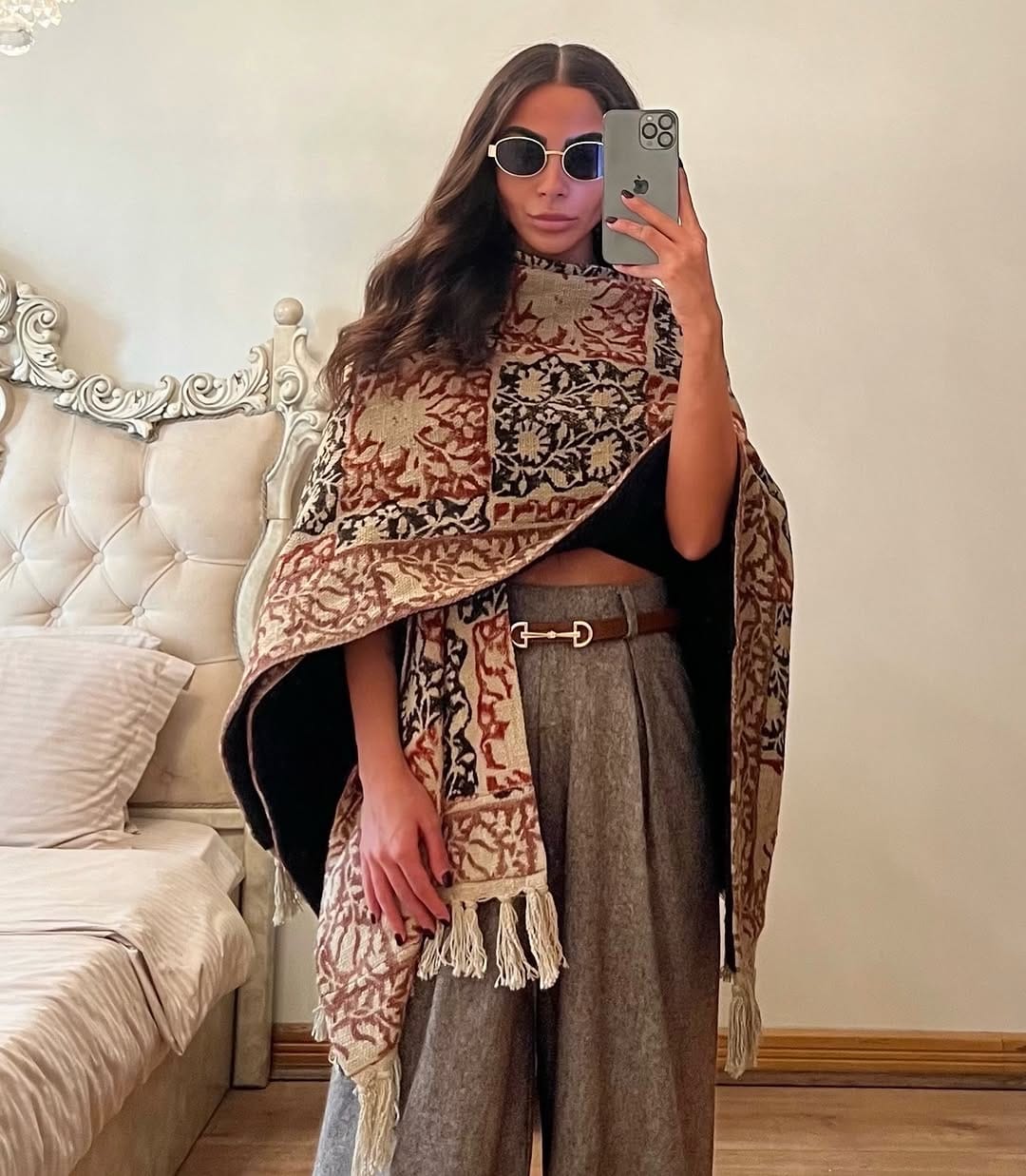 Post 10 by Nazanin Karimi on Instagram (carousel)