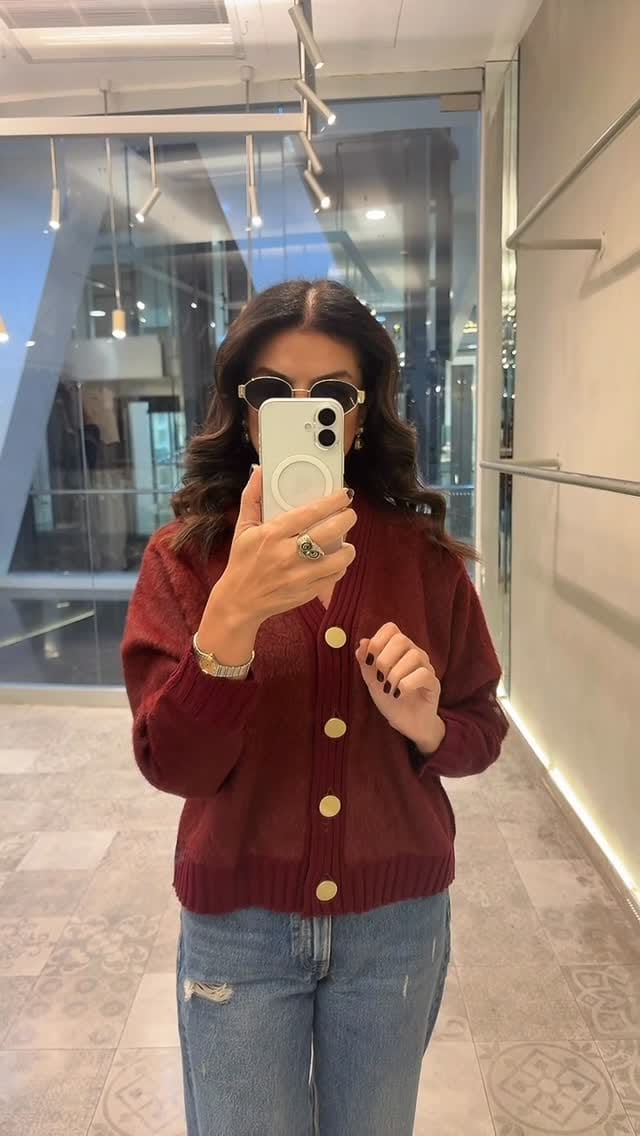 Post 5 by Nazanin Karimi on Instagram (video)