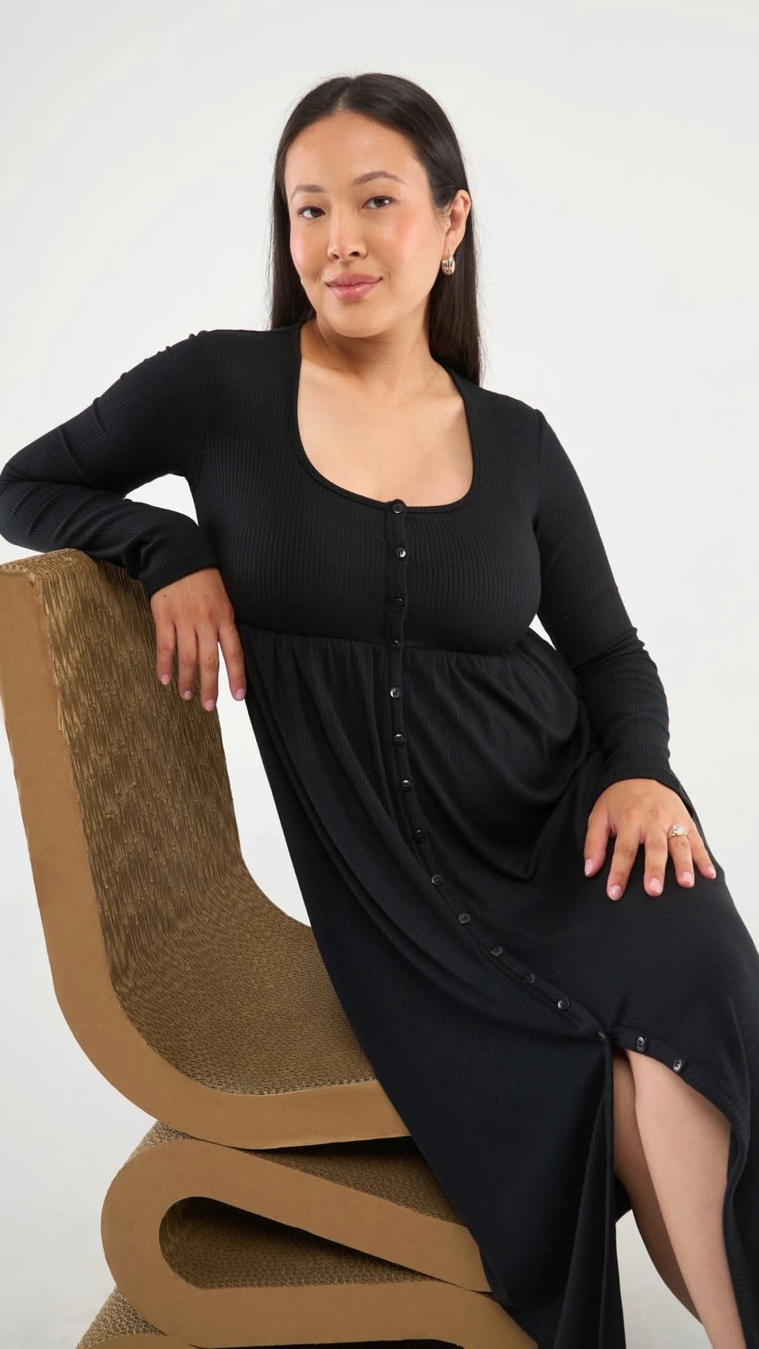 Post 10 by CARRY • Maternity & Nursing Fashion on Instagram (video)